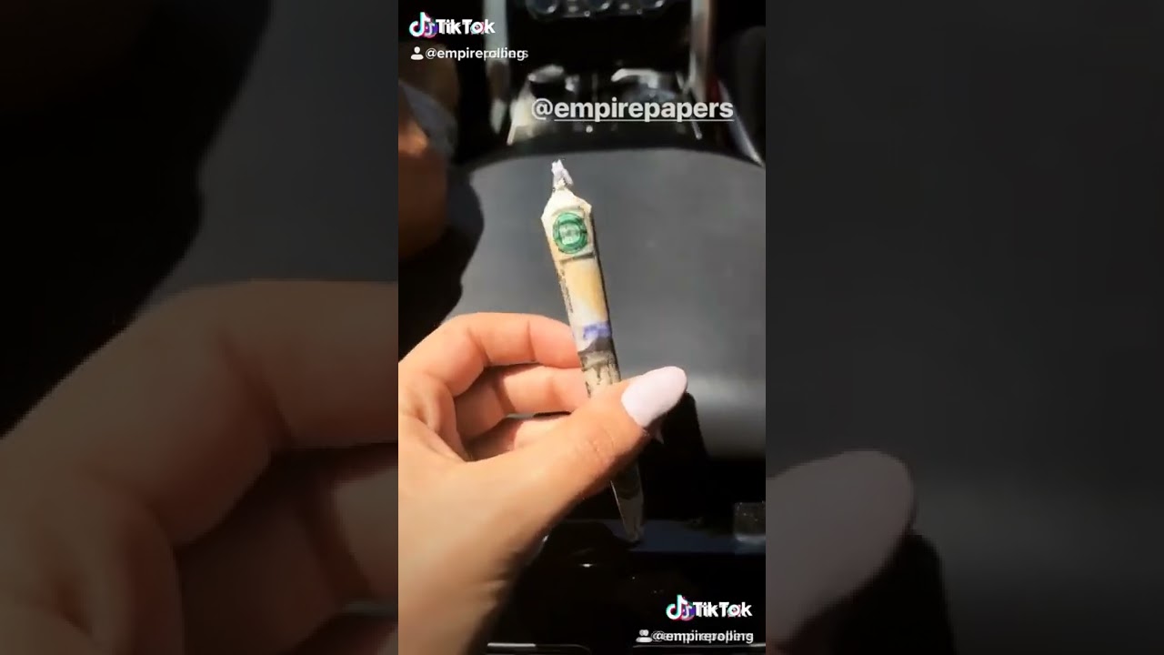 Empire Rolling Fatty $100 Bill Rolling Paper Showcased