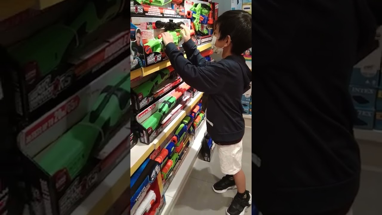 BUYING SNIPER NERF GUN IN TOY KINGDOM STORE 