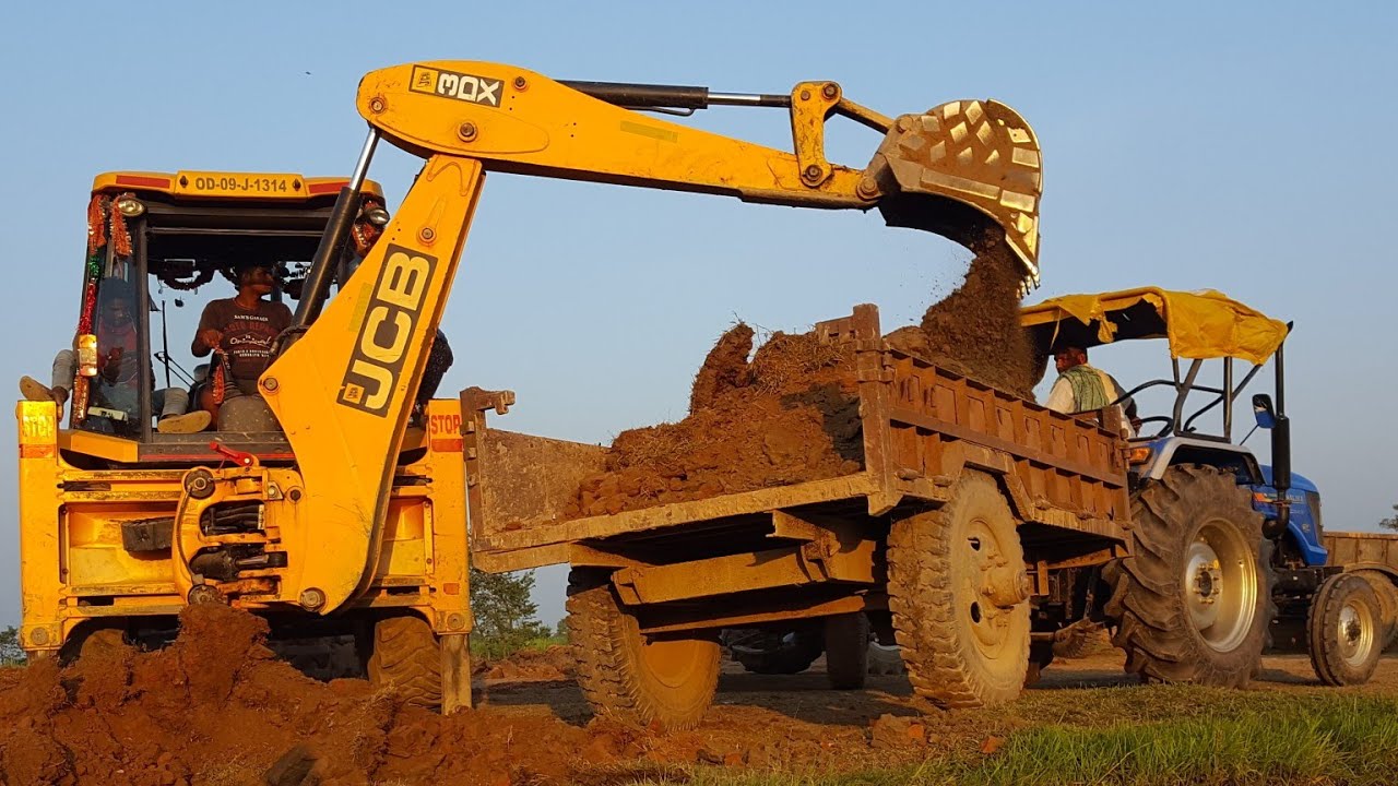 Fully Loaded Tractors | JCB Backhoe Machine Cutting Mud And Making Drain | JCB Video- Off RoadPlanet