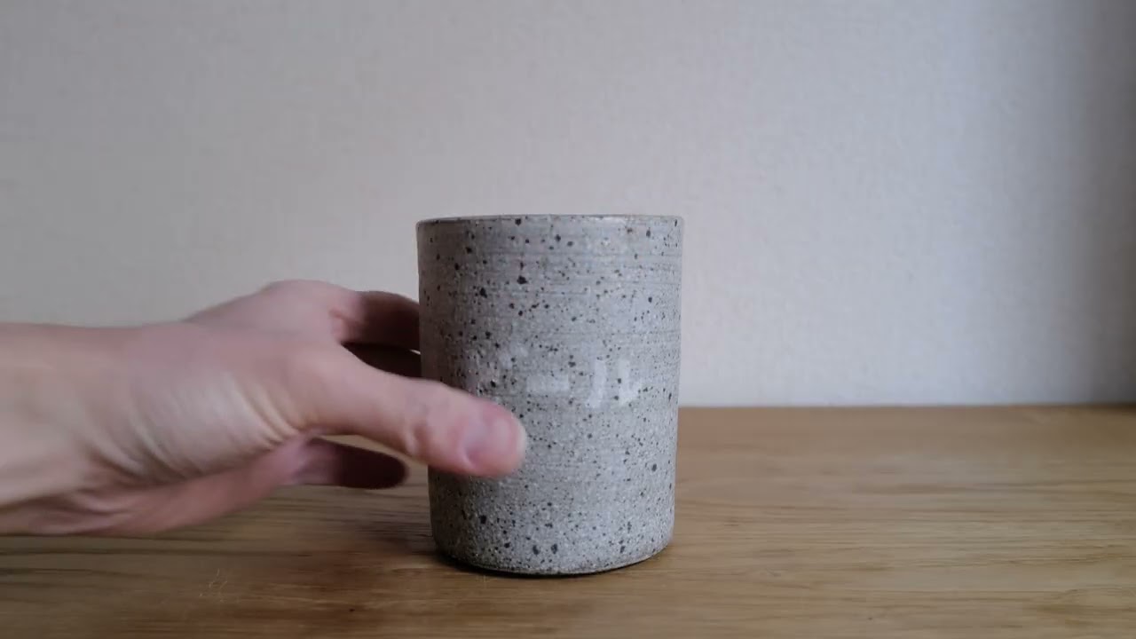 Taka 白備前焼 森脇弘行 彩色細工 手造四方宝瓶 霊芝に蟹 Taka 白