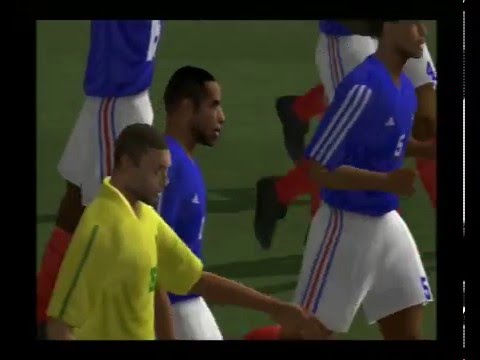 Le Monde Des Bleus 2003 Pour PS2 – Jeu Vidéo De Foot Rétro En PAL
