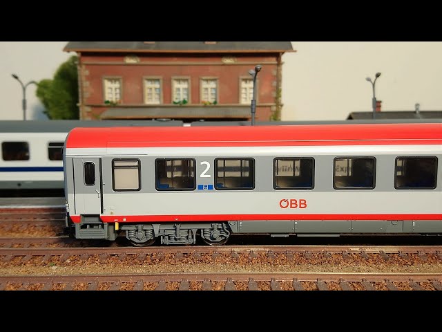 A.C.M.E. 52634+52636+52637 OBB 客車3輛 HO sddefault.jpg