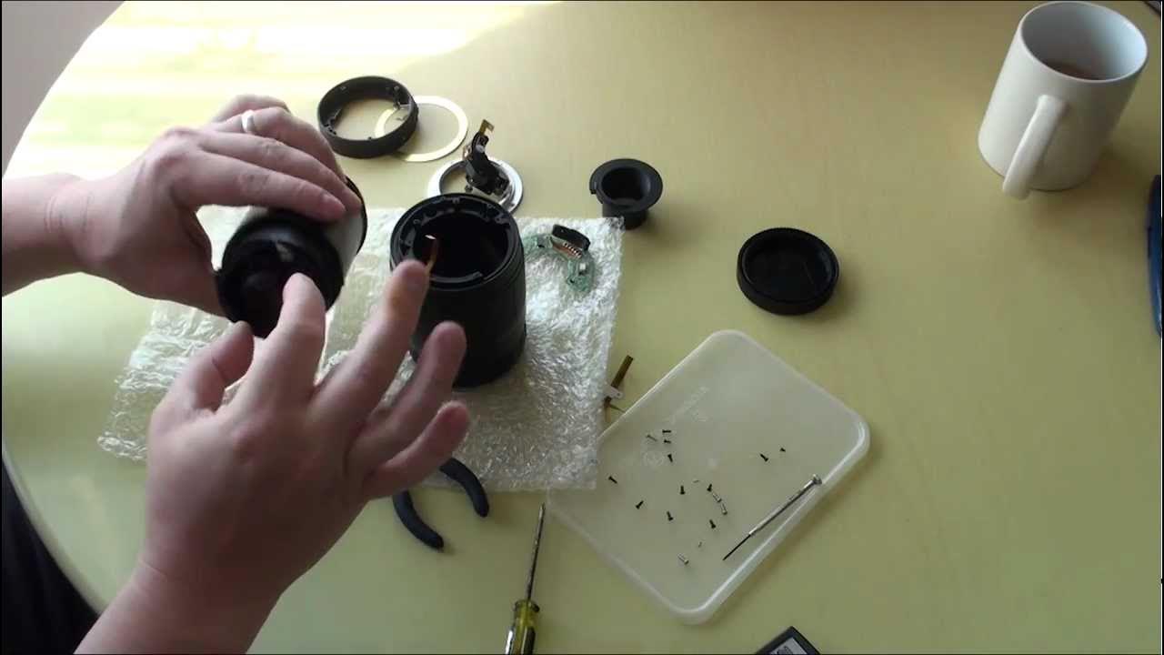 Tamron 70300mm AF Lens Canon ef fit stuck Aperture Control Ribbon