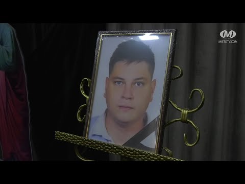У Хмельницькому в останню путь провели Олександра Дмитрака