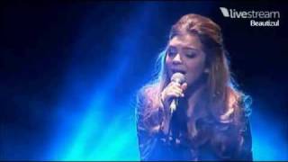 Caroline Costa - Danse ( Showcase Live )