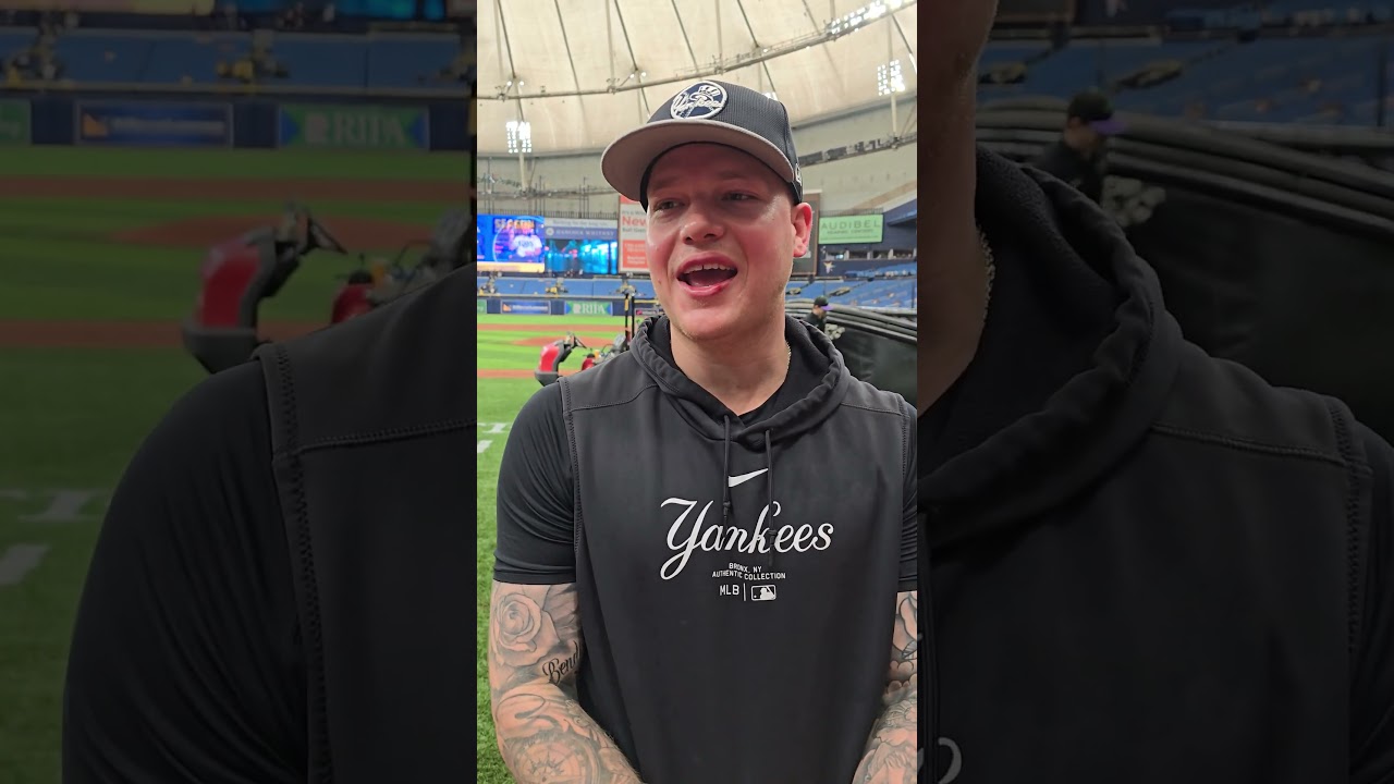 Alex Verdugo Shouts Out NYYU! Dawgs Recognize Dawgs!
