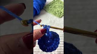 Cluster Stitch Tutorial (Step 3 of the Granny Square)