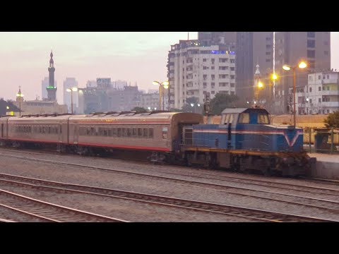 قطارات مصر جرار الستوم على استوك قطار 925 في محطة رمسيس