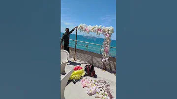 انت الحنان كله وانا الحضن الحنين 
