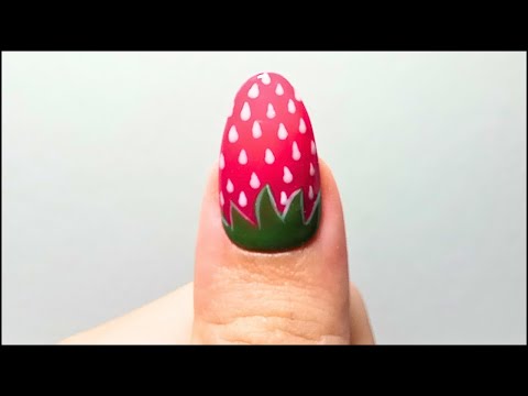 ديزاين أظافر سهل للصيف رسم فراولة علي الأظافر         