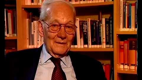 Manfred Eigen - The error threshold and the origin of the hypercycle work (37/113)