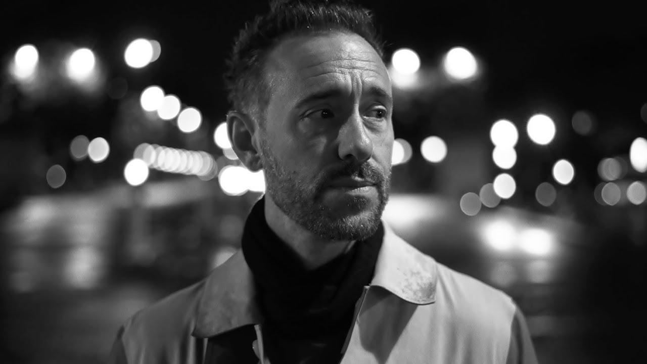 Charlie Winston - Love isn't easy (Official video)