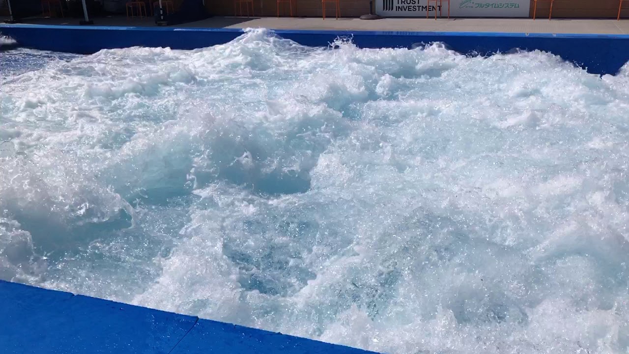 RCサーファー4で「ナザレ」のような激流にトライ！ | KYOSHO RC BLOG