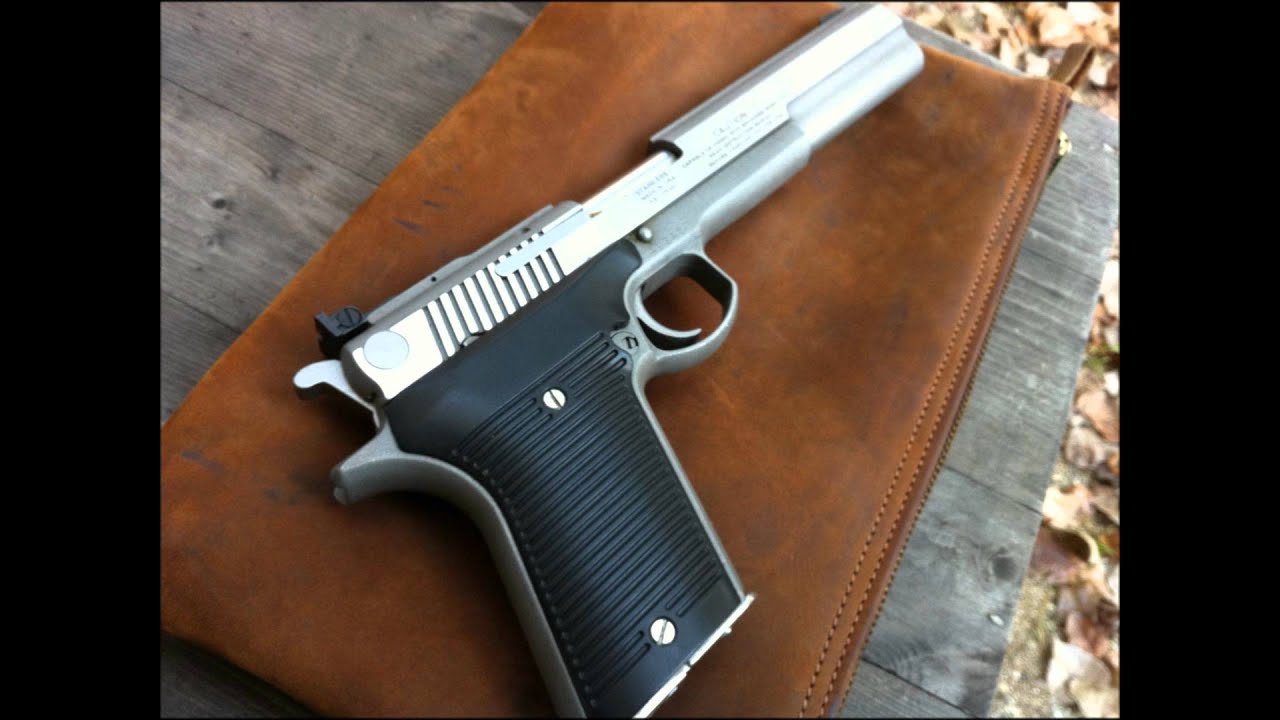 AMT AutoMag III, .30 Carbine, Quick Clips - YouTube