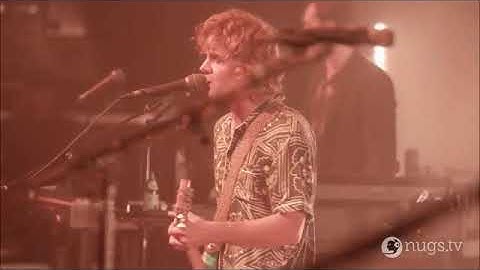 Raconteurs - Now That You