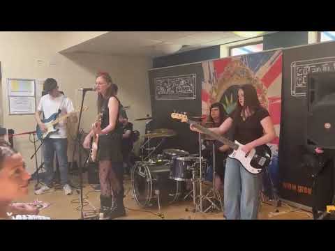 MIMIK - teenage kicks (undertones cover) // live at the oxfordshire guitar show 2026 (PROSHOT)