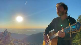 Video thumbnail of "Rocky Mountain High - Andy Thorn covers John Denver at sunrise"