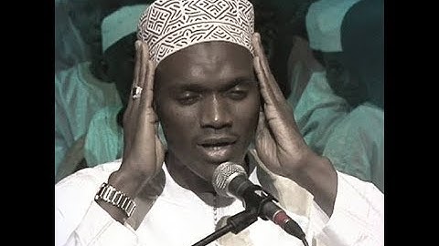 استمع الى القارئ السنغالي  / محمد الهادي توري وهو يتلو القران وبكاء كل الحاضرين
