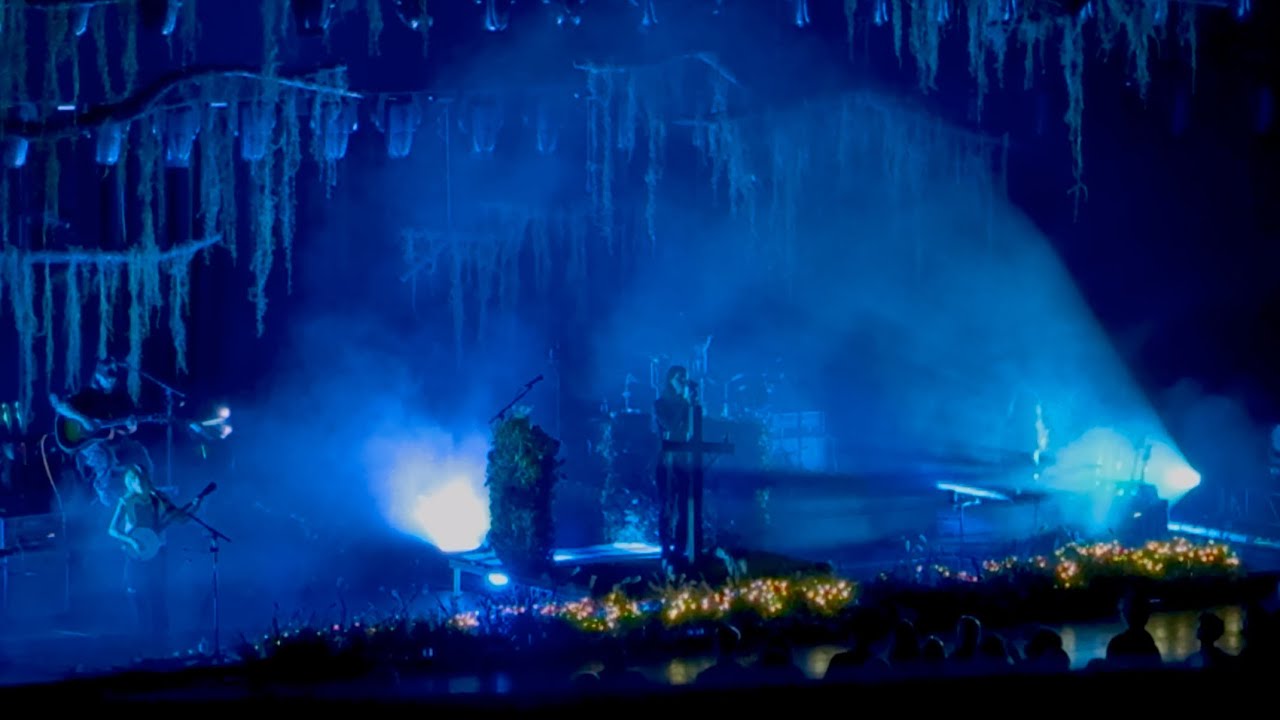 Ethel Cain - Nettles (Live at Radio City Music Hall)