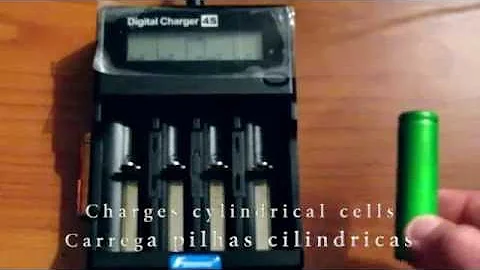 Foxnovo Digital Charger 4S