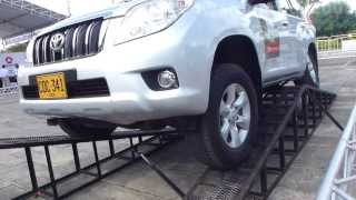 Test Drive Toyota Land Cruiser Prado 4x4 2014 Pruebas de controle de estabilidad tracción