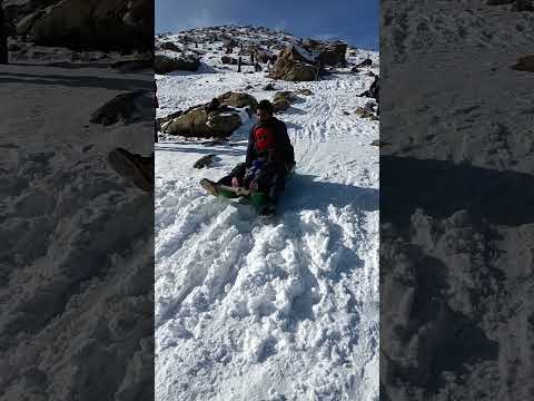 Kashmirmasti#kashmirsnow#mastikatime#shortvideo#ytshorts#trending