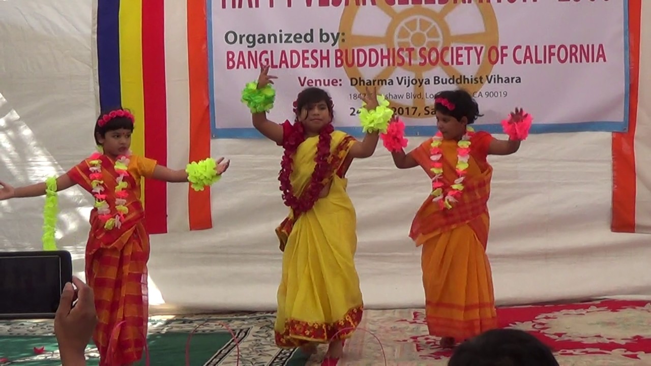 Ore Grihobashi Khol Dar Khol-( Srabani Sen) Rabindrasangeet - by Cuty Kumi, Nabanita & Dipanita