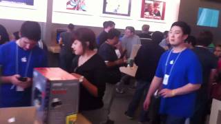 Apple Store Opening at the Americana in Glendale HD