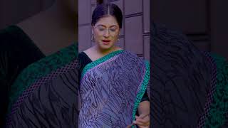 ছাত্রীকে বেত দিয়ে পিটা/নোর সময় স্কুলের চেয়ারম্যান আসলোshortvideo shorts short