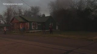 Firefighters perform CPR, rescuing 2 out of 3 dogs after house fire in Orange