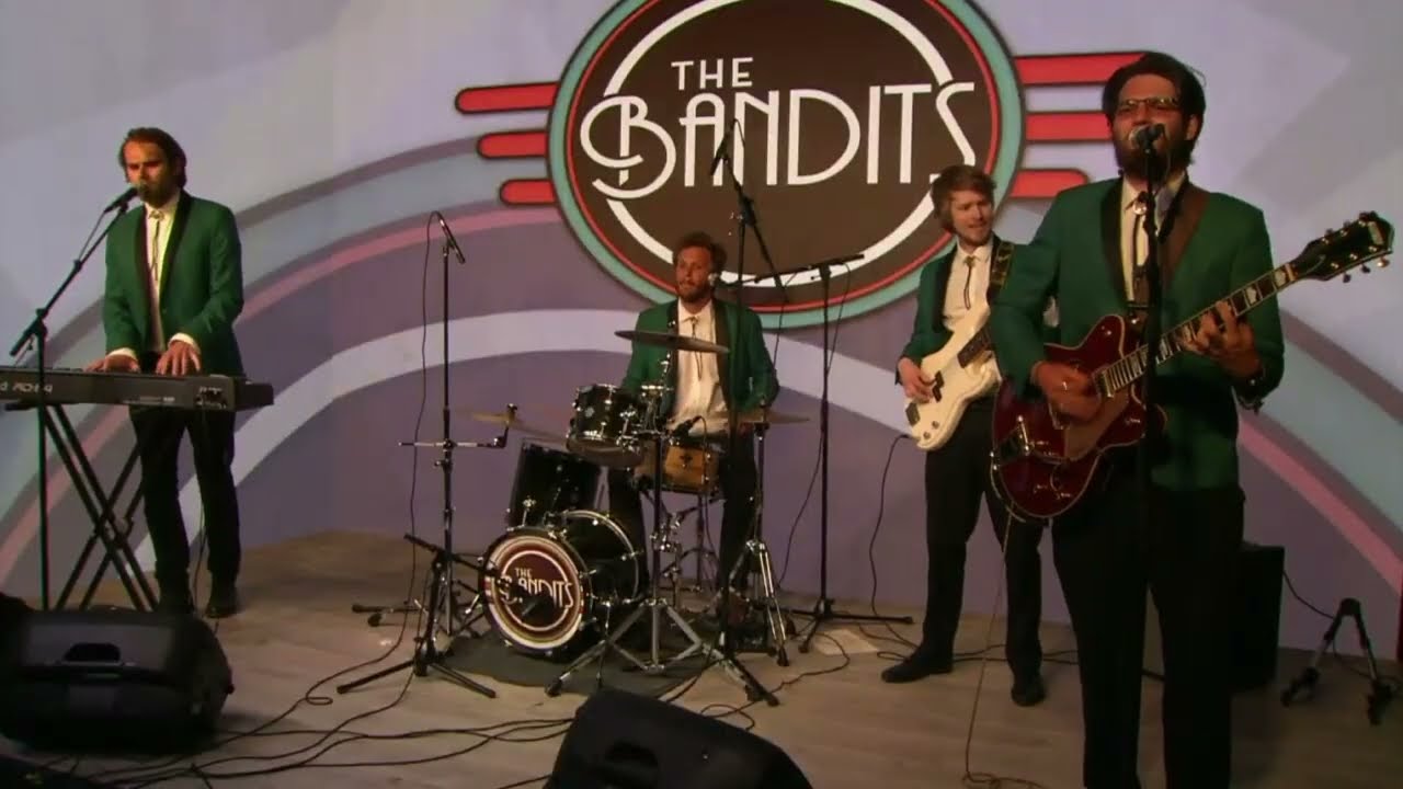 Blue Suede Shoes/The Bandits/Live