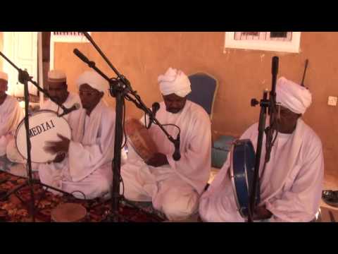 سلسلة مدائح الشيخ قدوره أولاد الأمين القرشي مدحة المريود المكرم صلي الله عليه وسلم آل بركات