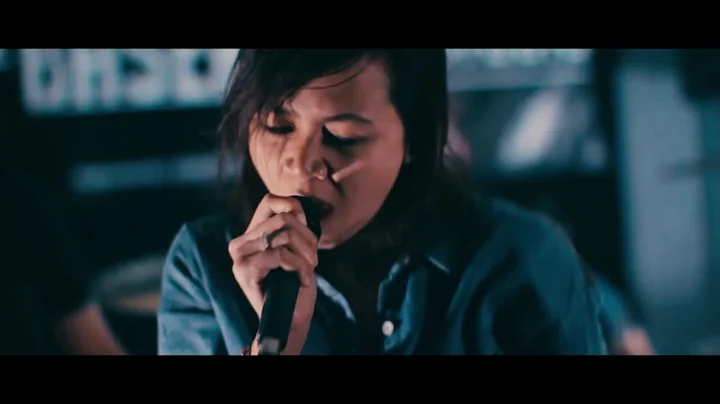 Anna Judge April- Fearless (Official Music Video)