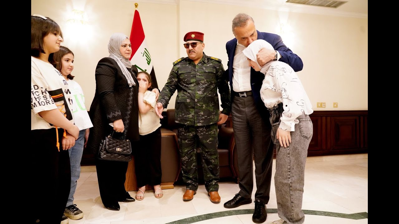 القائد العام للقوات المسلحة  يستقبل اللواء الجريح قاسم علي العنبكي ويشيد بأدائه البطولي