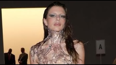 Inspired by Ariel Julia Fox wears mermaid dress