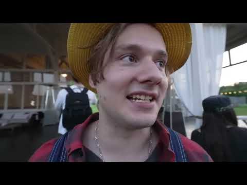 Нарезка со дня рождения EXILE . Кореш нашёл новую девушку?