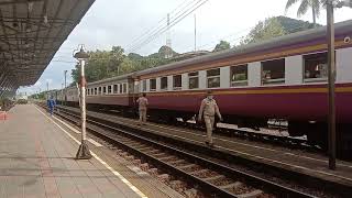 ขบวนรถท้องถิ่นที่ 451 นครศรีธรรมราช - สุไหงโกลก ออกจากสถานีพัทลุง 05/10/65