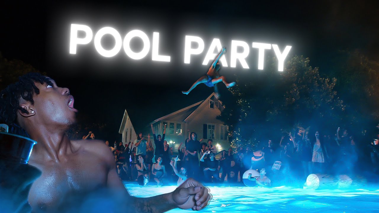 WE SNUCK INTO A DREAMCON POOL PARTY
