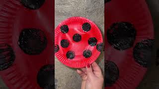 I love paper plate crafts! And this little ladybug is just the CUTEST #preschoolathome #easycrafts