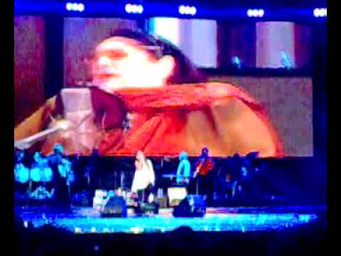 SOLEDAD PASTORUTTI y MERCEDES SOSA EN COSQUIN 2010...