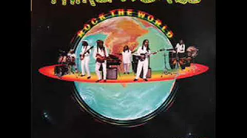 Third World - Dancing On The Floor Hooked On Love - (Rock The World))