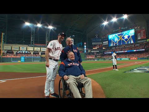 WS2017 Gm5: Former Presidents Throw First Pitch