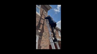 DEPLOYING AN EXTENSION LADDER
