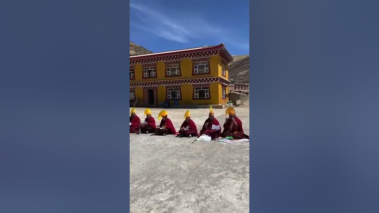 Monks Chanting (Tibet) Tibetan Monks Chanting Monks Chanting (Tibet) Tibetan Monks Chanting
