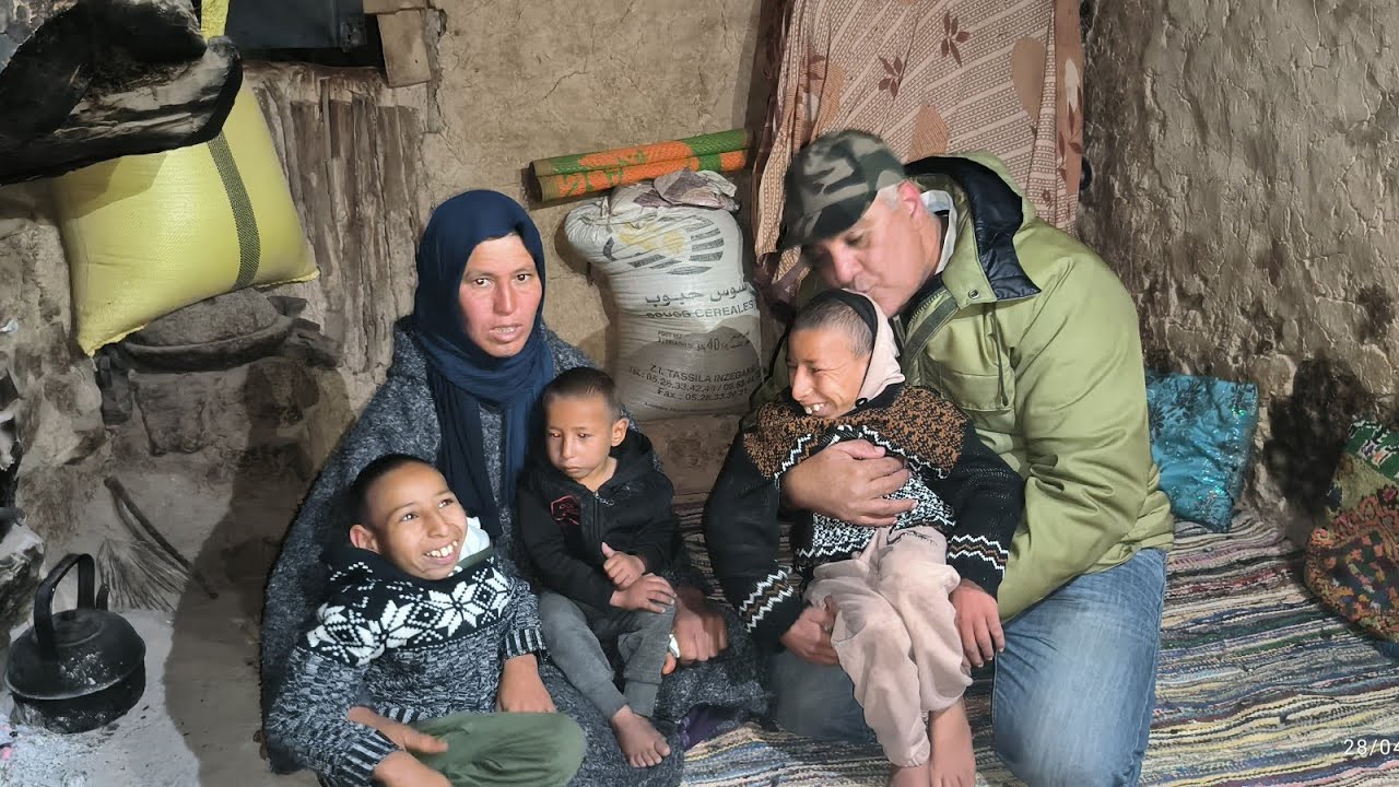 لله في خلقه شؤون إقليم أزيلال دوار أيت عبي هاتف الأم زهرة 0777874066