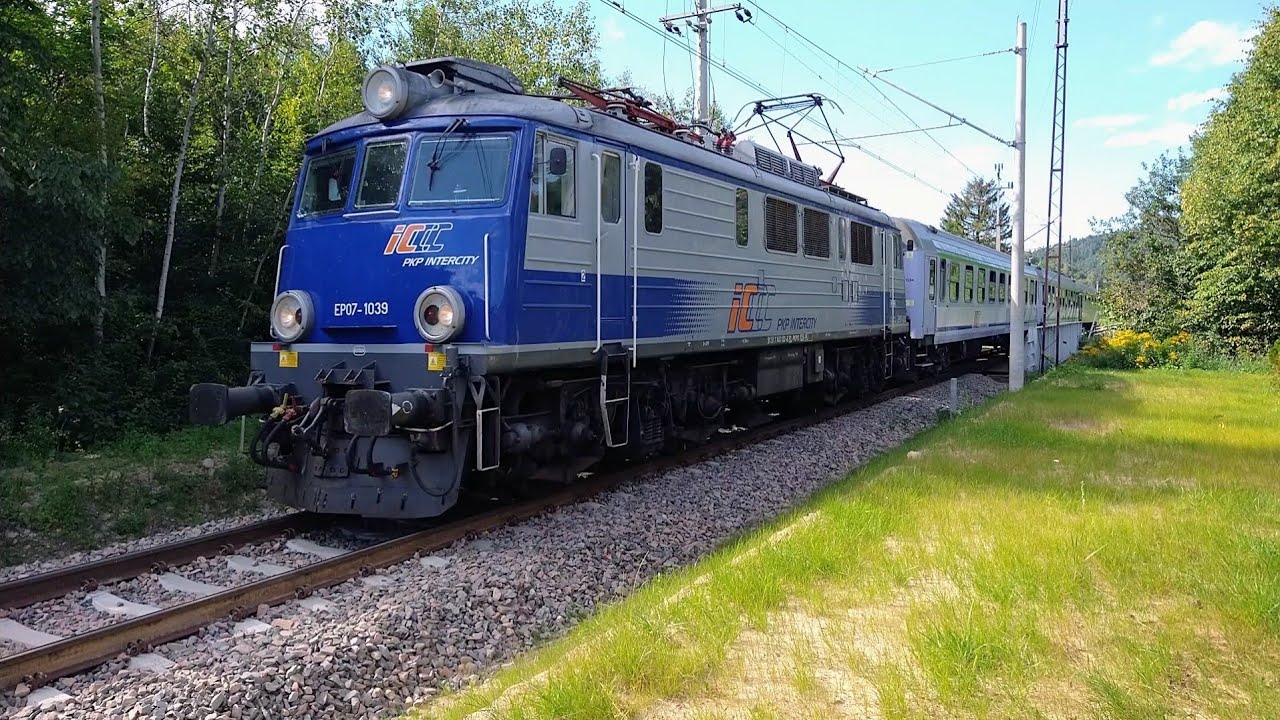 Pociągi na Stacji Łomnica-Zdrój 2025