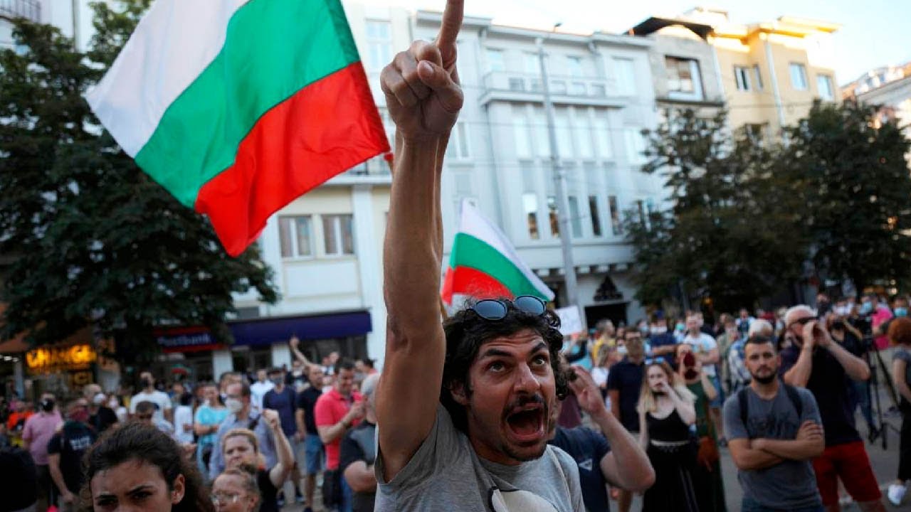 Шахтеры и энергетики Болгарии митингуют против закрытия заводов в стране