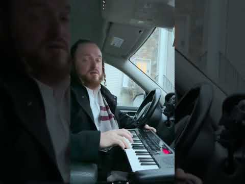 Yoely Polacheck Of Zemiros Choir, Doing Stunning Harmonic Vocals, in His car