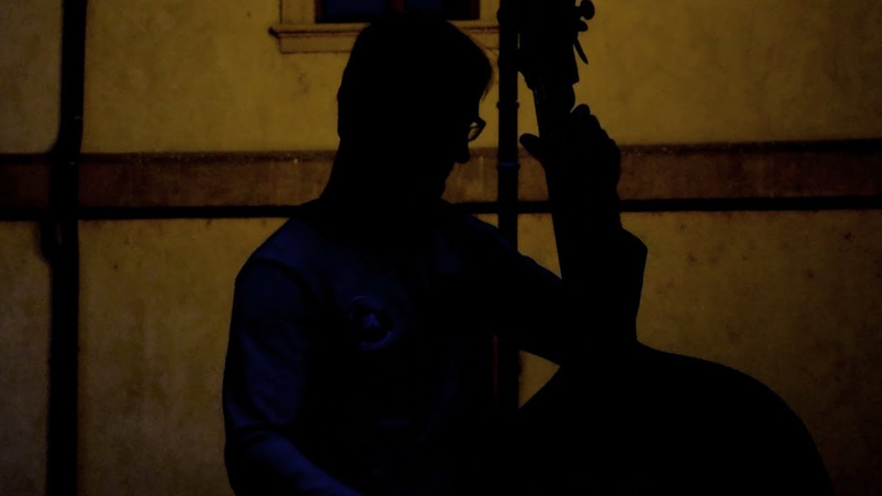 Jono Heyes and Petr tichy, Improvisation on Malostranske Praha