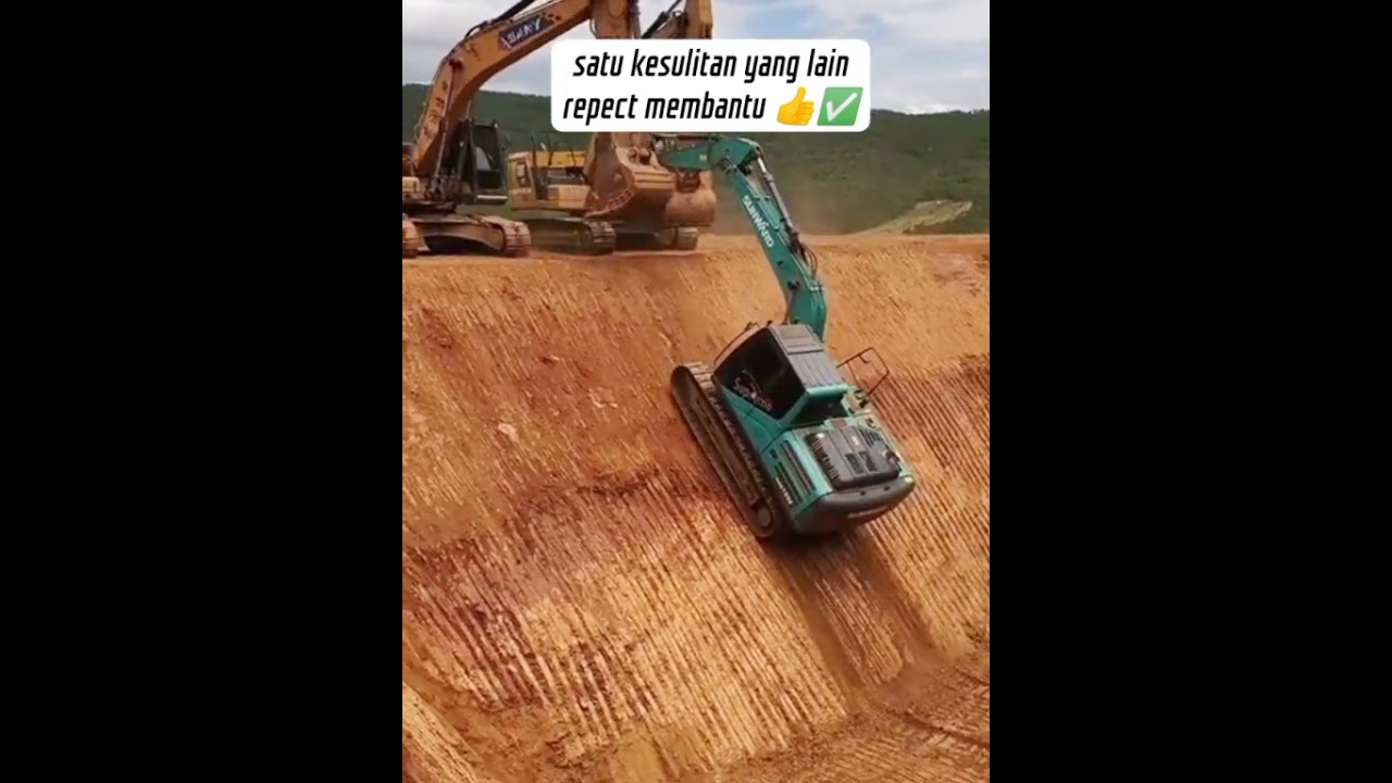 satu kesulitan yang lain repect membantu 👍 #operatoralatberat #excavator #operator #alatberat